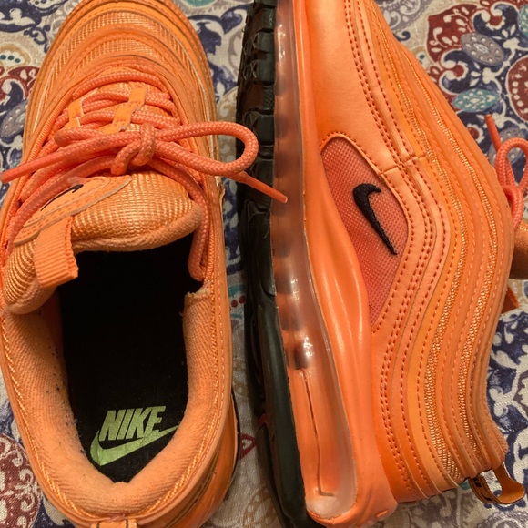 Orange Air Max Nike sneakers size 6 - Picture 4 of 4